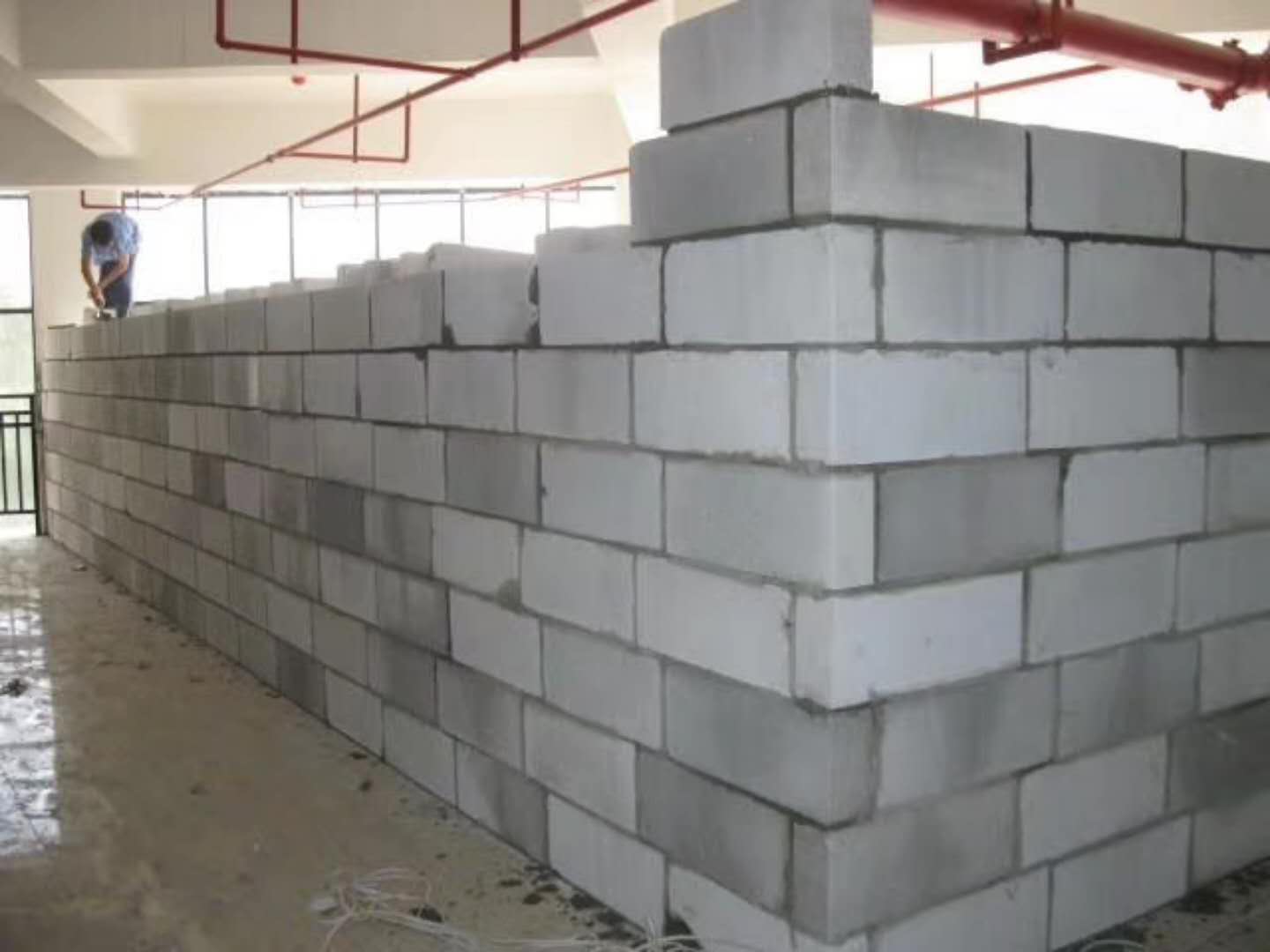 柳林蒸压加气混凝土砌块承重墙静力和抗震性能的研究